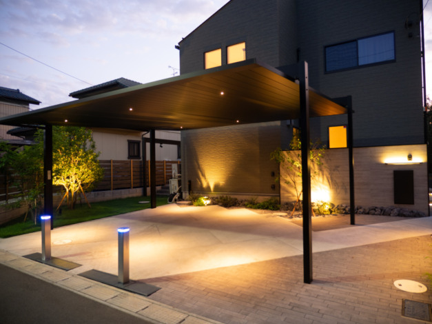 優しいグレーに包まれる暮らし画像